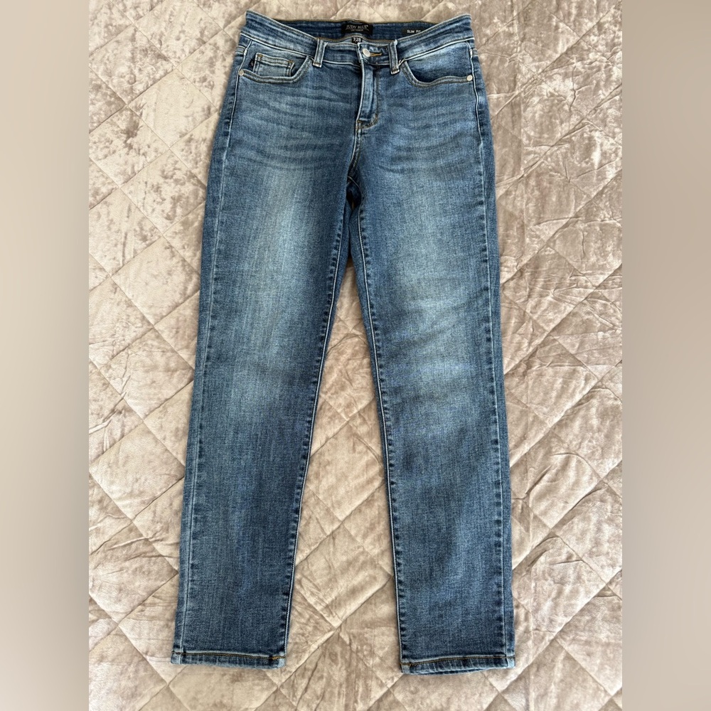 Judy Blue MIDRISE Slim Fit Jeans.  JB82180MD    7/28